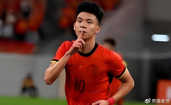 开云-同样是获得单刀球！为何杜月徵能直接冷静破门，王钰栋却错失良机|浙江队|重庆铜梁龙|重庆|韦世豪|中国男足_新浪体育_新浪新闻